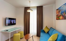 The Room Hotel & Apartments